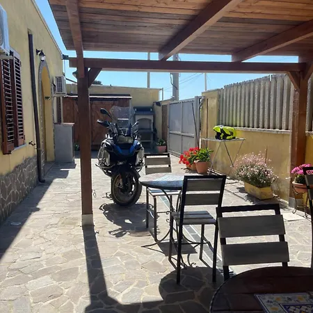 بيت ضيافة Relax Tra Mare E Monti Flumini Di Quartu