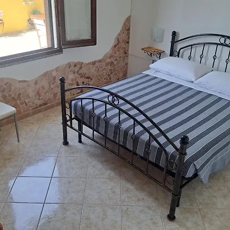 Πανσιόν Relax Tra Mare E Monti Flumini Di Quartu *